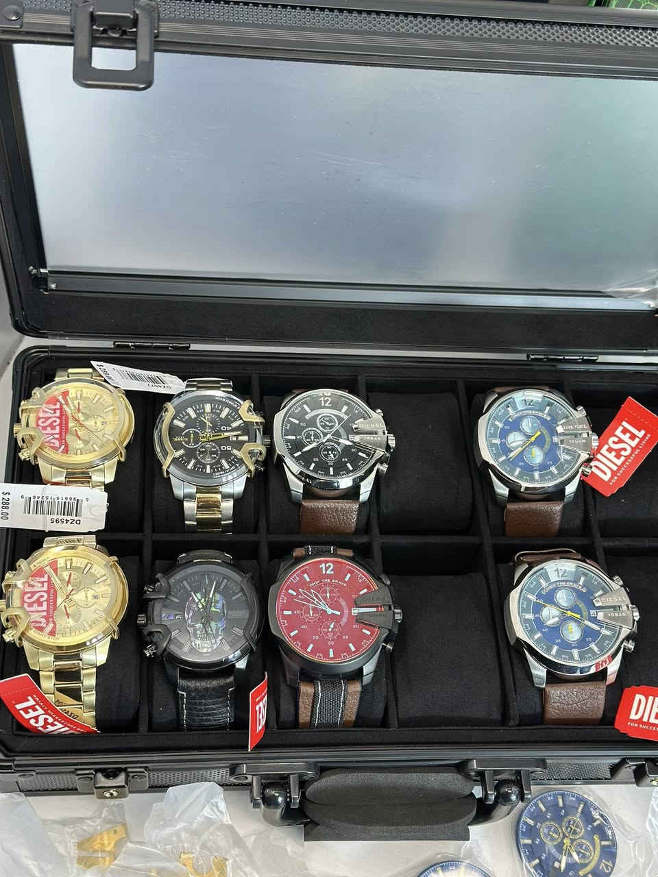 ساعات ديزل قطع اصلي وكاله
جديد غير مستخدم 
قطع مميزه 
اسعار مناسبه
تفاصيل داخل الفديو


**إذا كنت صاحب هذا الإعلان وتريد حذفه لأي سبب، رجاءا أرسل رسالة إلى الدعم الفني**