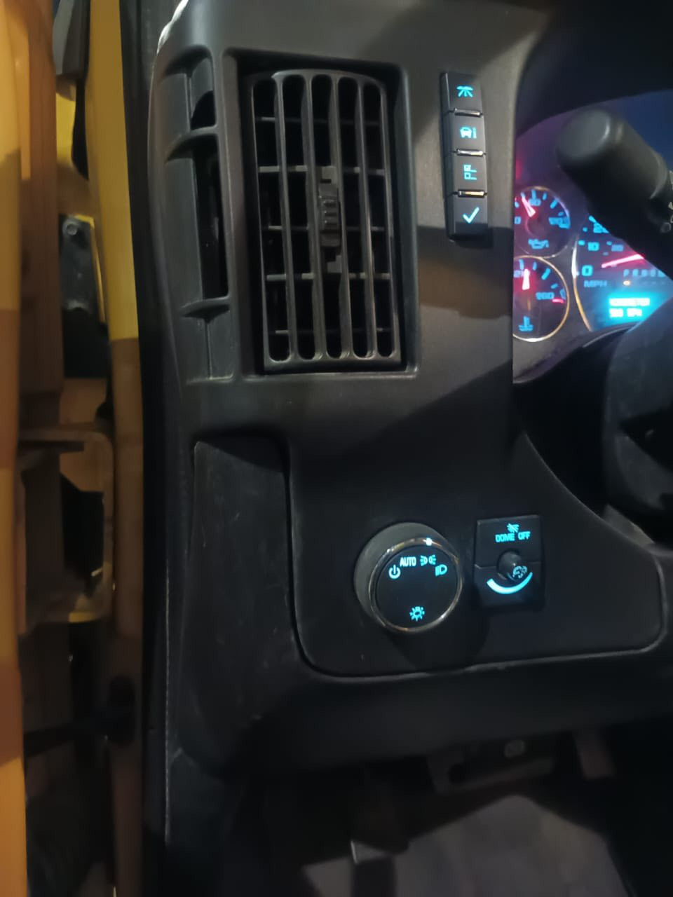 للبيع موديل ٢٠٢٣ مصلح كامل جاهز للترقيم مكانها بغداد للتفاصيل ***********
وتساب 
***********
