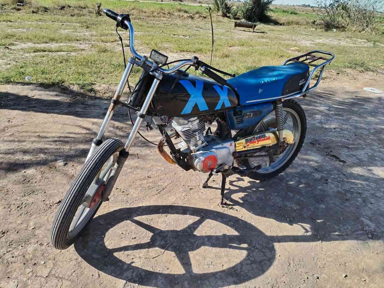 السلام عليكم دراجه كلك للبيع مكاني رفاعي السعر200للاتصال ***********
