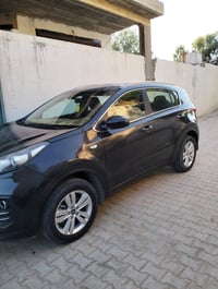 سبورتج 2017 خليجي محرك 1600 gdi اقتصادي بصرف البانزين لون اسود تبريد ق...