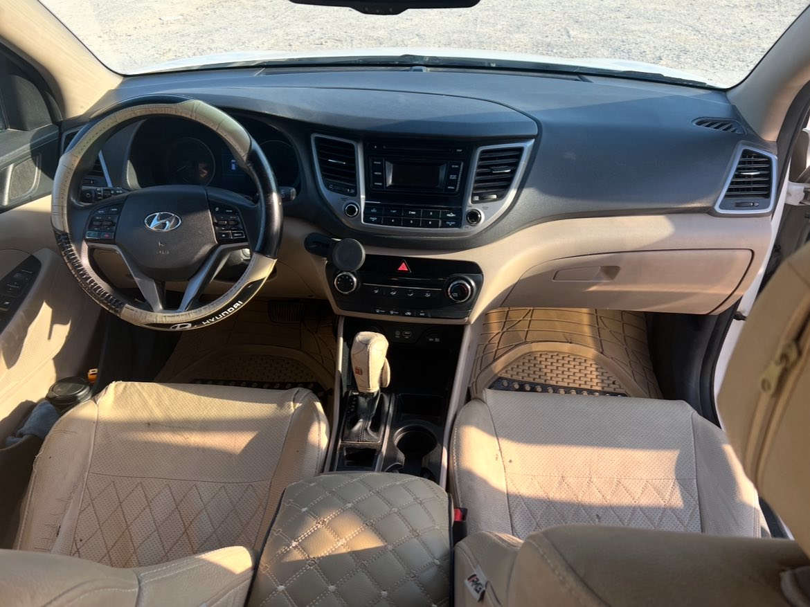 توسان ٢٠١٨ خليجي
ماشية ٢٠٠ الف 

مواصفات السيارة 🚘

كشنات جلد / حساسات خلفية / كامره خلفية دواره / تحكمات ستيرن جهتين كامل 

السيارة  بيها تعديل على البارد وصبغ بسيط بالجاملغ الايسر 

مكينه وكير وكهربائيات وتبريد كفالة عامة
رقم بغداد  

السعر ١٦٠ 
***********

#بيع #كيا #سيارات #هونداي #توسان #جالنجر #تويوتا
