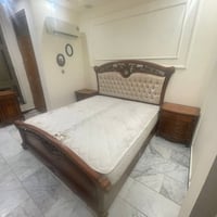 غرفة للبيع • ٨ قطع • نظيفه