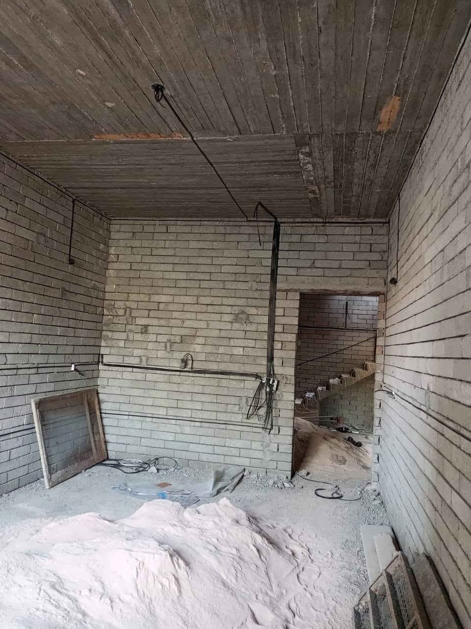 مصطفى السباك وزياد الكهربائي رقم الهاتف ***********
