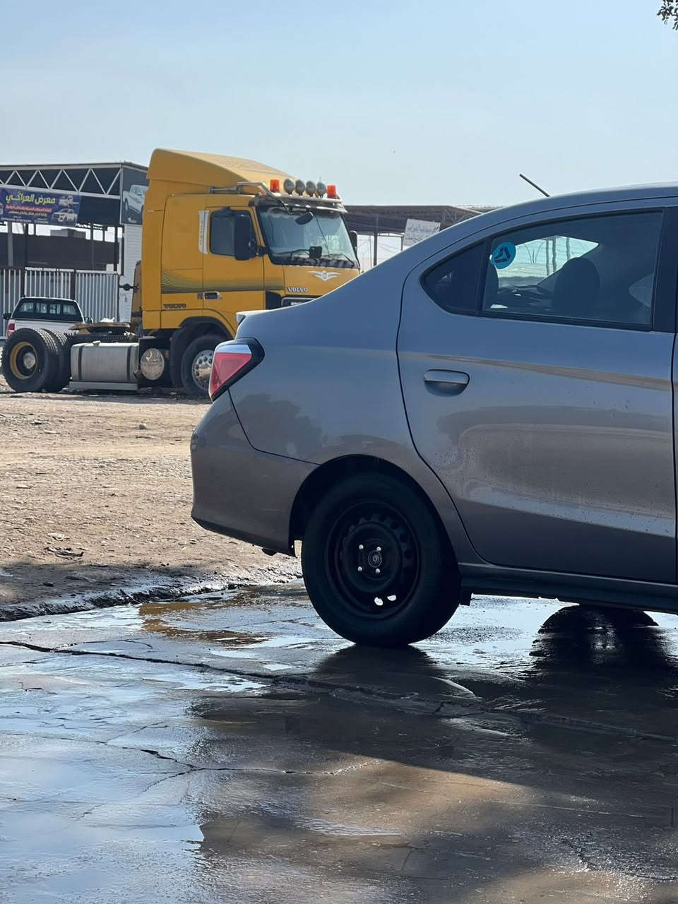 مسيو بوشي ميراج ياباني وارد امريكي موديل 2022صبغ جاملغين وبنيد محرك 3 سلندر اقتصادية بل بانزين كير ومكينه شرط تدفئه وتبريد شغال تخم تاير جديد سياره حلوه شاشه كامره بلادي رادار امامي مانع انزلاق تحكم ستيرن جهتين سنتر لوك جام اربعه كهرباء لايت زنون سياره حلوه سعرهه 80 ورقه يرهم مراوس مكاني سامراء ***********
