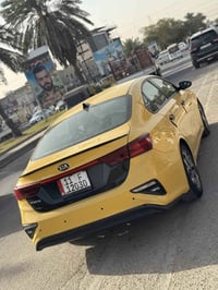 كيا فورتي مديل2021 للبيع ترهم قصد و بمدة جاهزه ومدوشمه كلها وبيها منضو...