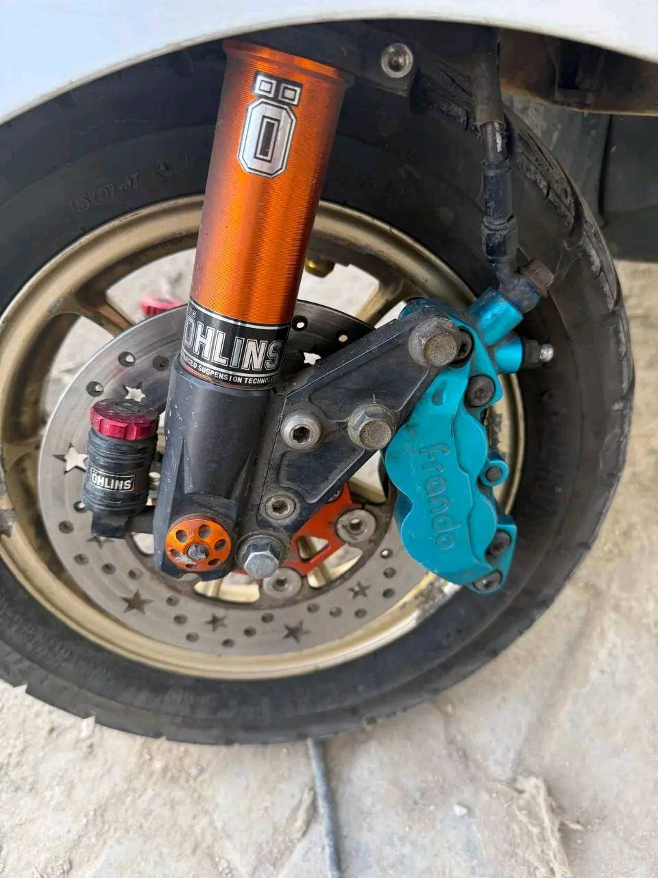 السلام عليكم ماكس بوليسي فول تزويد
صدر رياضي ذهبي DHLlNS اصلي
دبل خلفي رياضي اصلي
وياله مشيف رياضي اصلي
صالنصه رياضي اصلي 
قبق عنبار رياضي 
جامه بكلايت رياضي
كشن رياضي 
يدات ويدات بريك رياضي 
كلجات رياضي فول شرط شلعه ومعدل 120  
مكينة بلاد الدراجه ماملعوب بيها 
بيها مكاتبه وكيل صالها اقل شهر 
سعرها  واحد وبيها مجال بسيط


**إذا كنت صاحب هذا الإعلان وتريد حذفه لأي سبب، رجاءا أرسل رسالة إلى الدعم الفني**