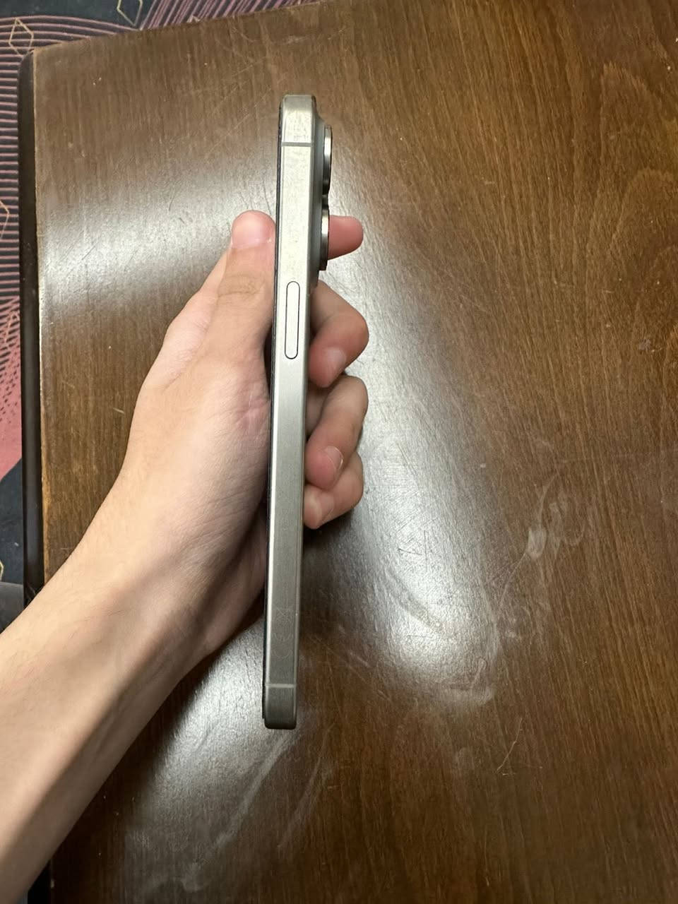 ايفون 15 برو ماكس
ذاكرة 256 بطارية 88% عدد الدورات 447
ظهر نضيف شاصي نظيف بدون كارتونة فقط شاحنة كيبل وواير السعر 1075 رقمي للتواصل ***********
