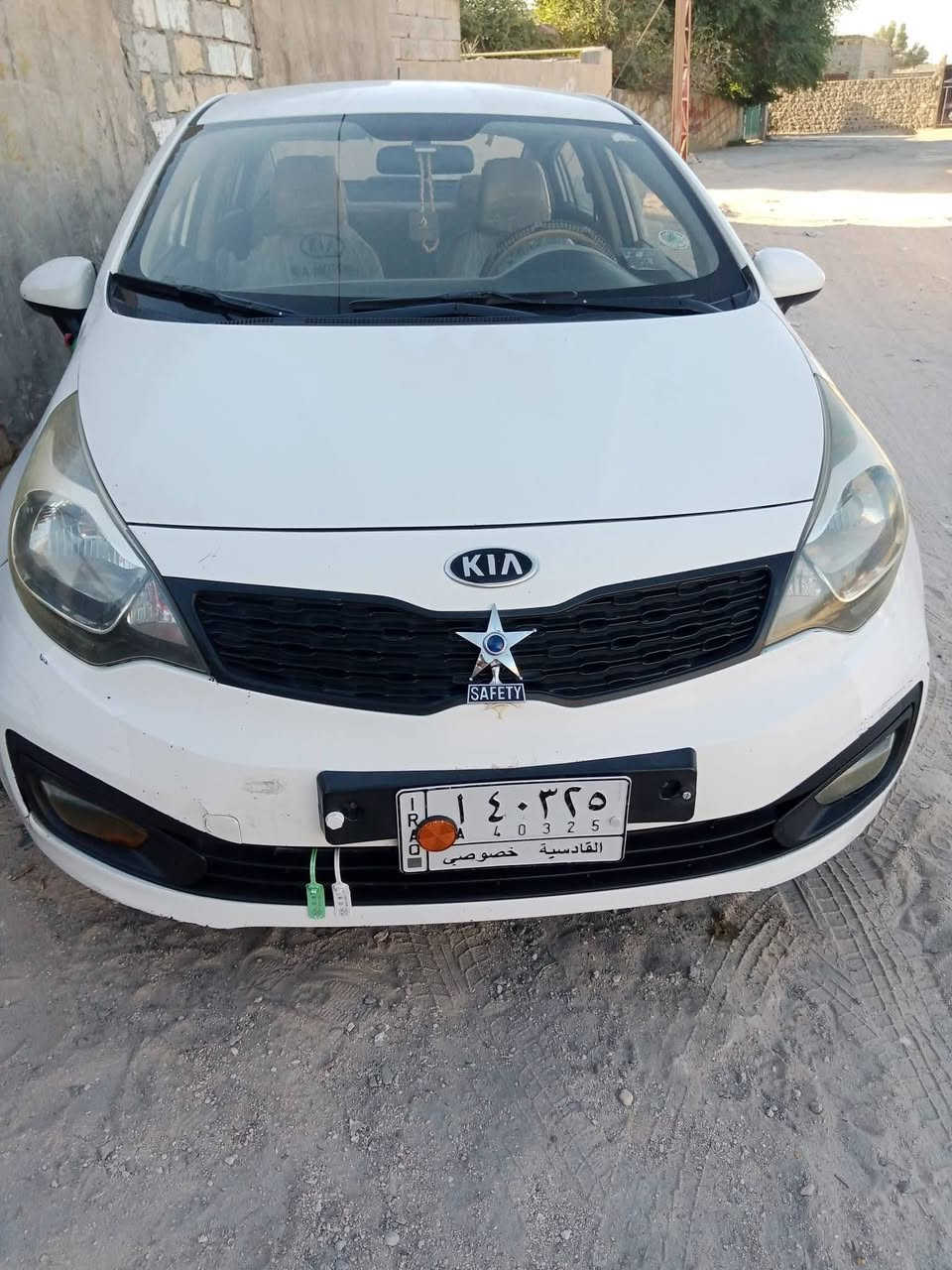 ريو م 13 مكفوله من ضربه وتبديل وصبغ بيه باردات شوف العين وجراد ع قماره خفيف گير مكينه ع شرط رقم قادسيه سنويه نافذه من سنت 23 ترهم مراوس سعر 90 مكاني نجف ابو صخير رقم /***********
