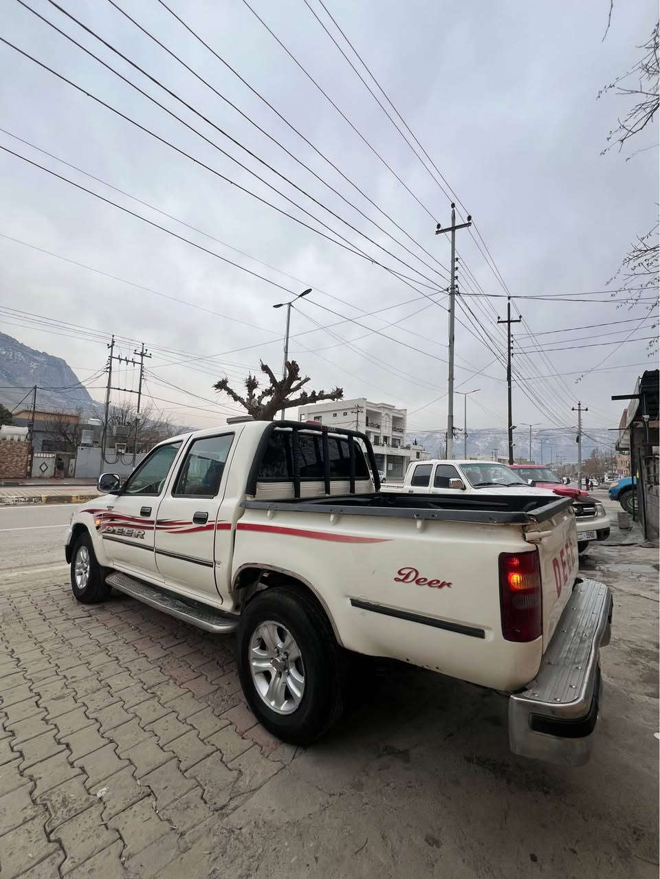 پیکەب دێر مۆدێل 2009 
مەکینە بەخ 
مەنەفێست ئەسڵی 
مەکینە گێڕ ئەکسل بەشەرت 
نرخ____46 وەڕەقە 
***********
*********** سوران, أربيل
