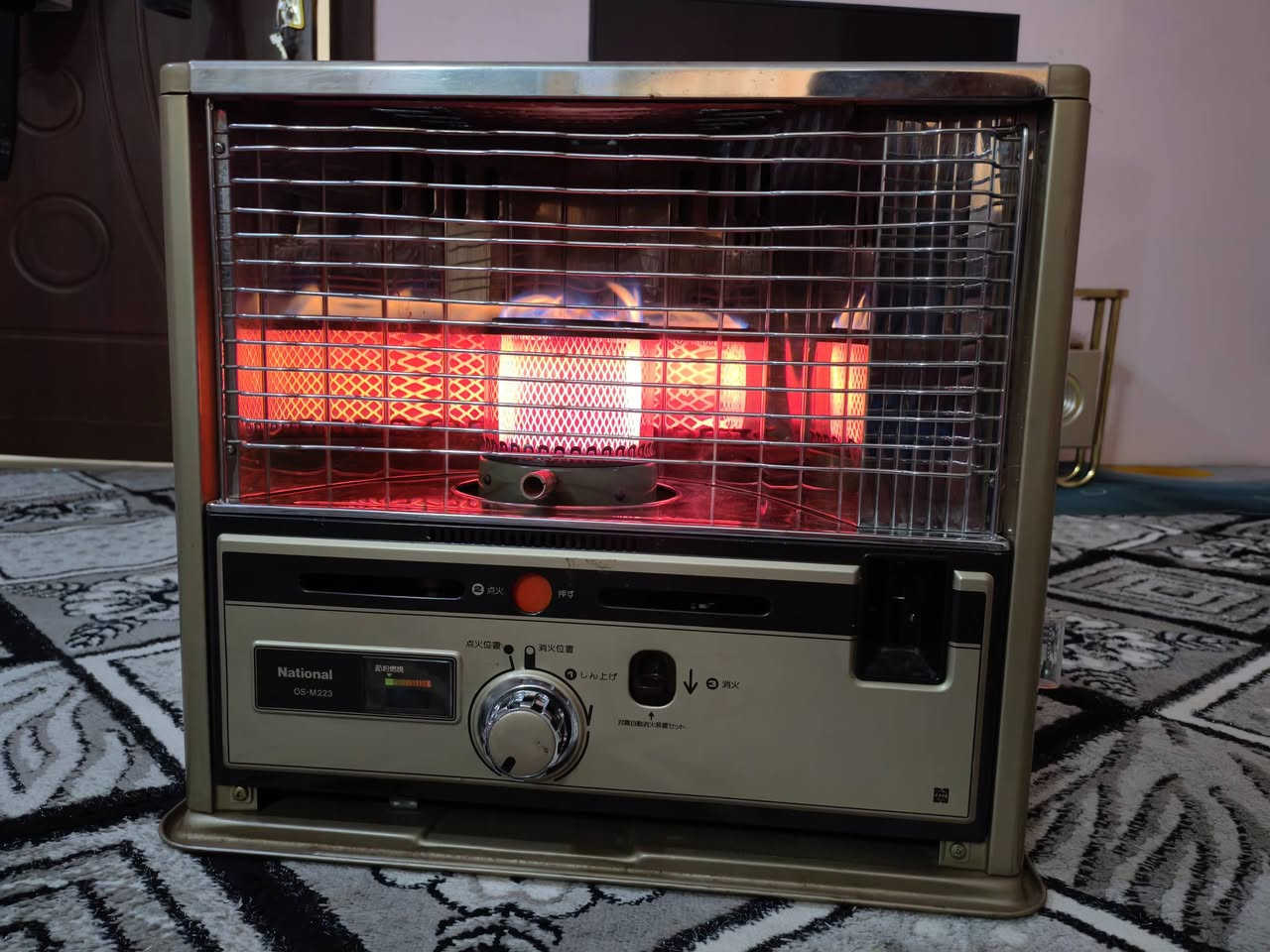 السلام عليكم صوبة ياباني اصلي للبيع السعر 100 الف قفل جديدة بالجيس للاستفسار الاتصال  بالرقم التالي
***********
