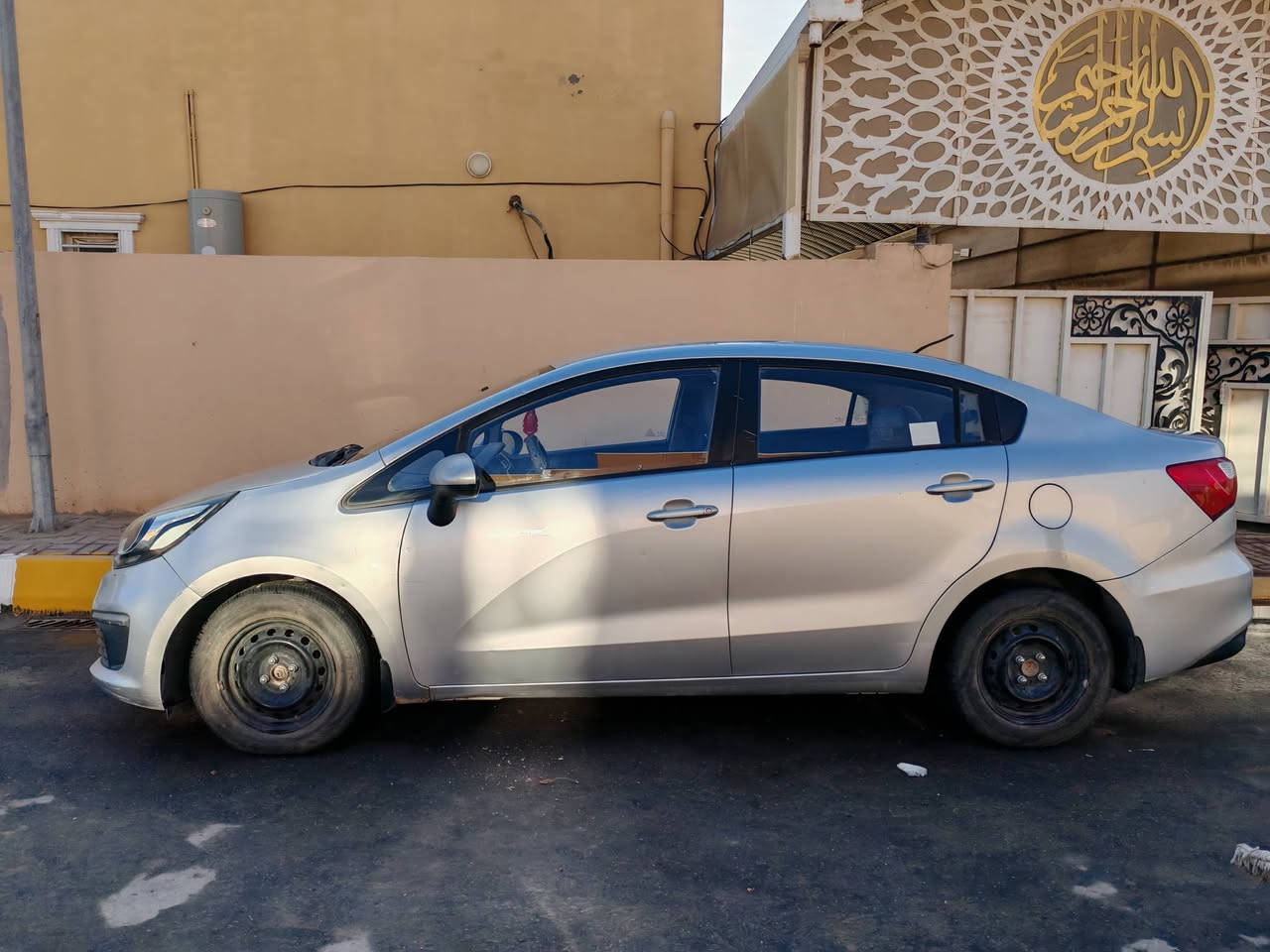 كيا ريو خليجي 2017 سلفر
عداد 58 الف كيلو
استعمال داخل المدينة
مكفولة من الحادث
دحجات وتكحيل
سنوية باسمي .. رقم قادسية .. سكني الديوانية مركز
*********** واتساب
