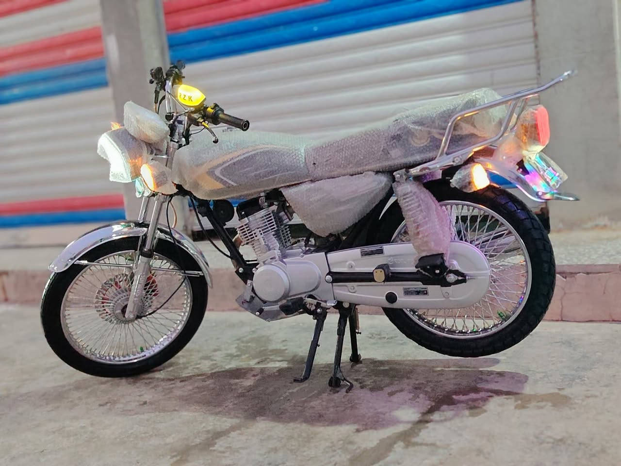 من رخصت الادمن

سلام عليكم دراجة للبيع تايگر موديل 25 اللون زيتوني طافي
 الدراجة جديدة وما ماشيه هواي مكفوله من كلشي سبع اوراق مابيها أي نقص 
ملاحضه ماصدت الدراجة طاگة من صفحة البرغي السبب ضبيت البرغي زايد وطكت بس ممبينه وما ماثرة والباقي مكفول السعر 790 وبيها مجال حگ الجيه
للاستفسار الاتصال على هذا الرقم *********** 

رجائاً المو شراي ليتعبني
