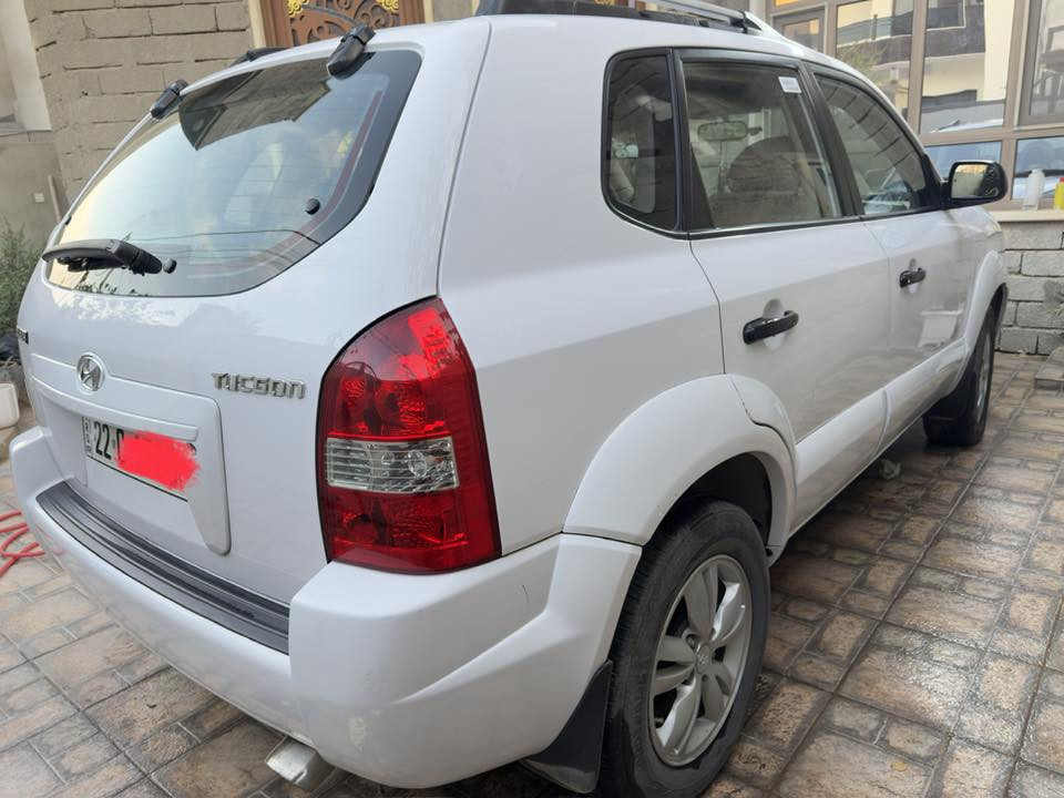 السلام عليكم...
للبيع بسعر 130 وبيها مجال
هونداي توكسان2009  ابيض ثلجي رقم اربيل دولي شرط التحويل والغرامات
سياره بيها بنيد سيارة تدعبلت عليها شرط بدون ايرباك بدون دواخل والباقي مكفول كفاله عامه…
محرك 2000...دوش المرغوب بدون اي عيب...
سياره كير ومحرك وصدر وتبريد وتدفئه كله شرط....
سياره مواصفات فول عدى السلايت...معروفه مواصفاتها
سياره حيل حلوه واحلى من الصور...مكاني موصل
 ***********
