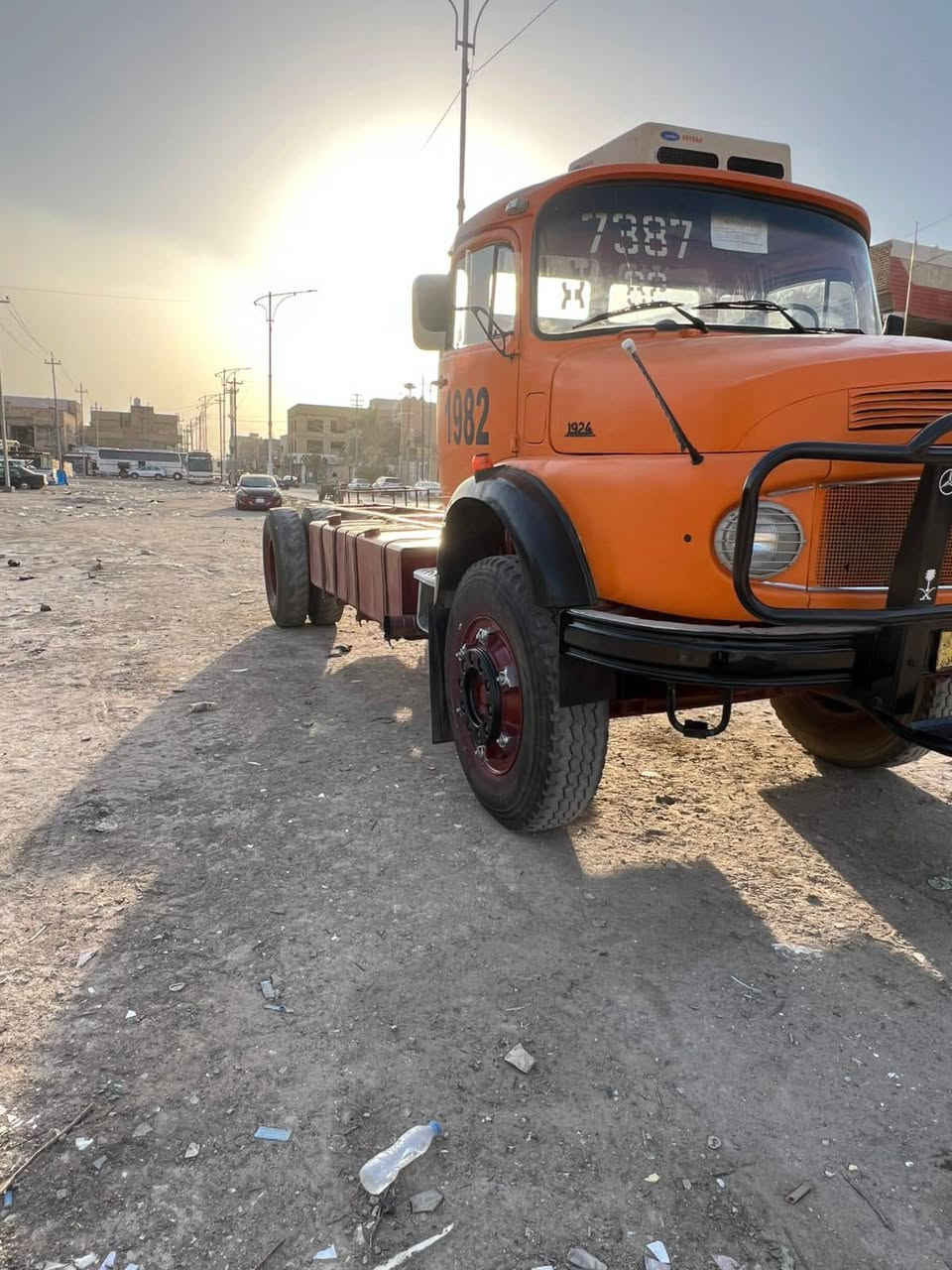 سلام عليكم اقجم موديل 1982 مكينا55كير111اكسن جيف تك طويله اصل شرط التحويل سياره جاهزه مكانه الناصريه سعره اتصل وتدلل ‭***********‬او ***********
