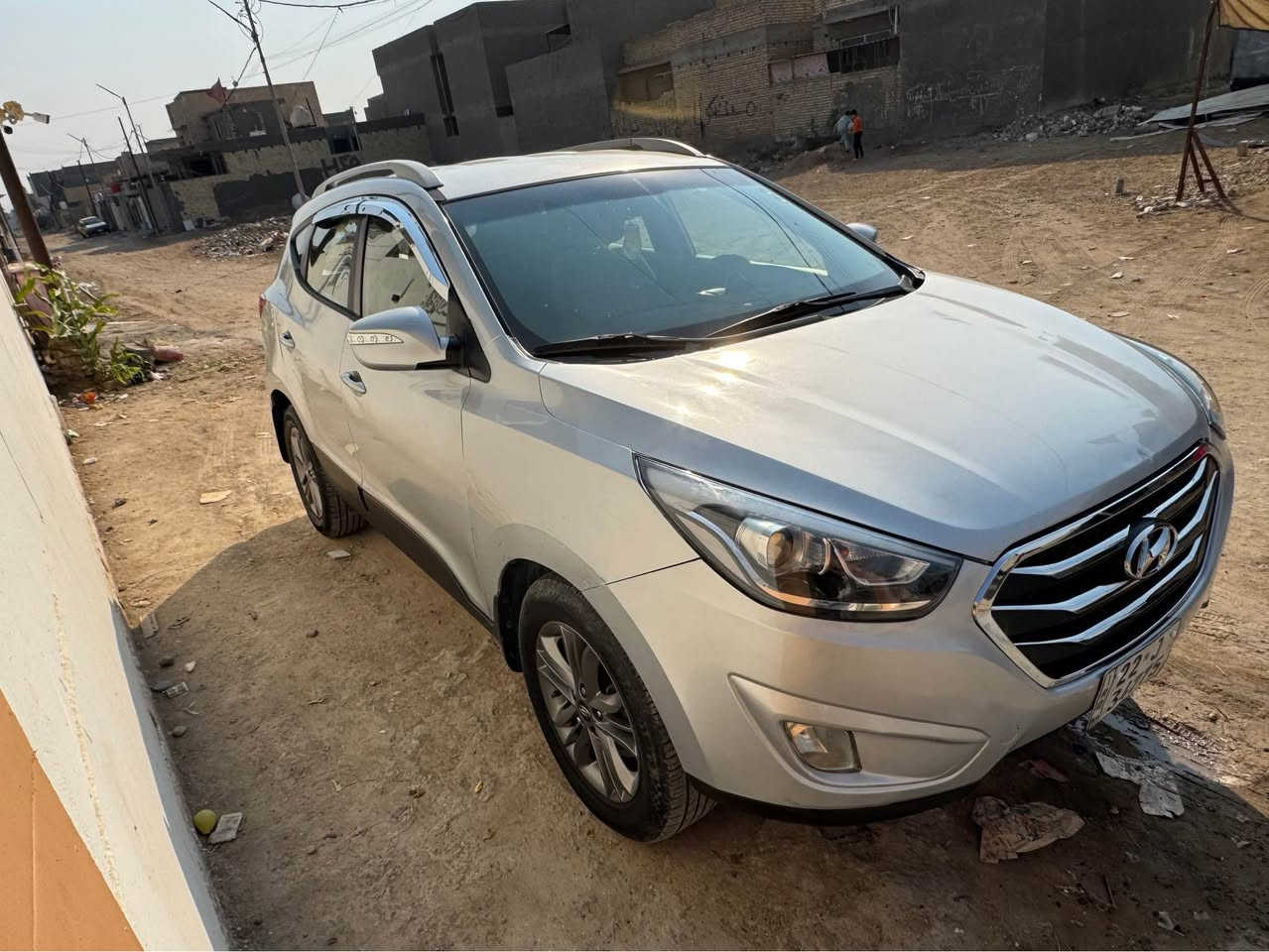 السلام عليكم 
توسان وارد خليجي صبغ ٣ قطع بدون اي دواخل موديل 2014 ماشية ١٥٠ الف محرك كير تخم تاير سنويه جديدة ارقام جديدة تحويل مباشر سونار مرفق في المنشور 
سعر ١٣٢ مجال بسيط 
عنوان واسط  صويرة *********** الصويرة, واسط
