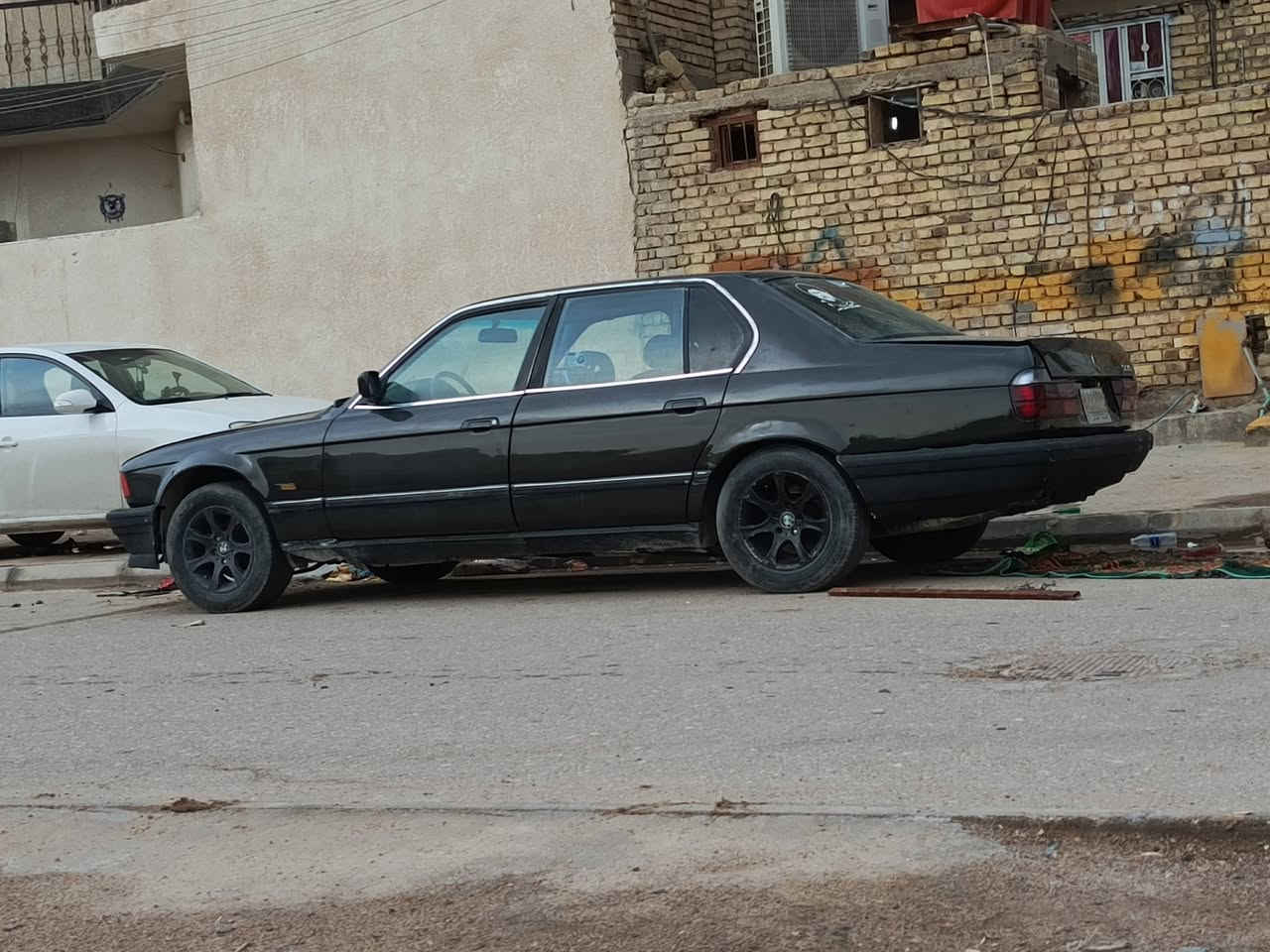 سلام عليكم بي ام 735 مفتوح مكينه كير خير من الله كفاله كير عادي رياضي صبغ جديد فقط عوزها بعض ملاحضات رقم قادسيه راعيها بغداد مكان سياره ميسان حي نهاوند سعرها 35 وبيها مجال إذا اكو مراوس بتكسي بعد احسن اي ستفسار تصل بيك خير تدلل 
***********
