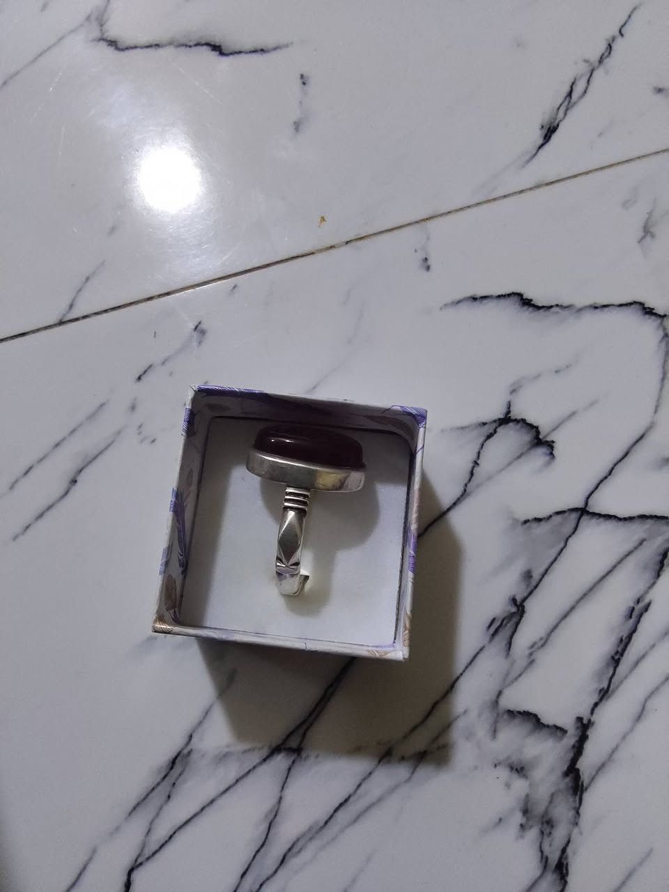 حجار كريمه وقديمه وشرط اُصًلًيےّ فضه 925
ثقيل ***********
