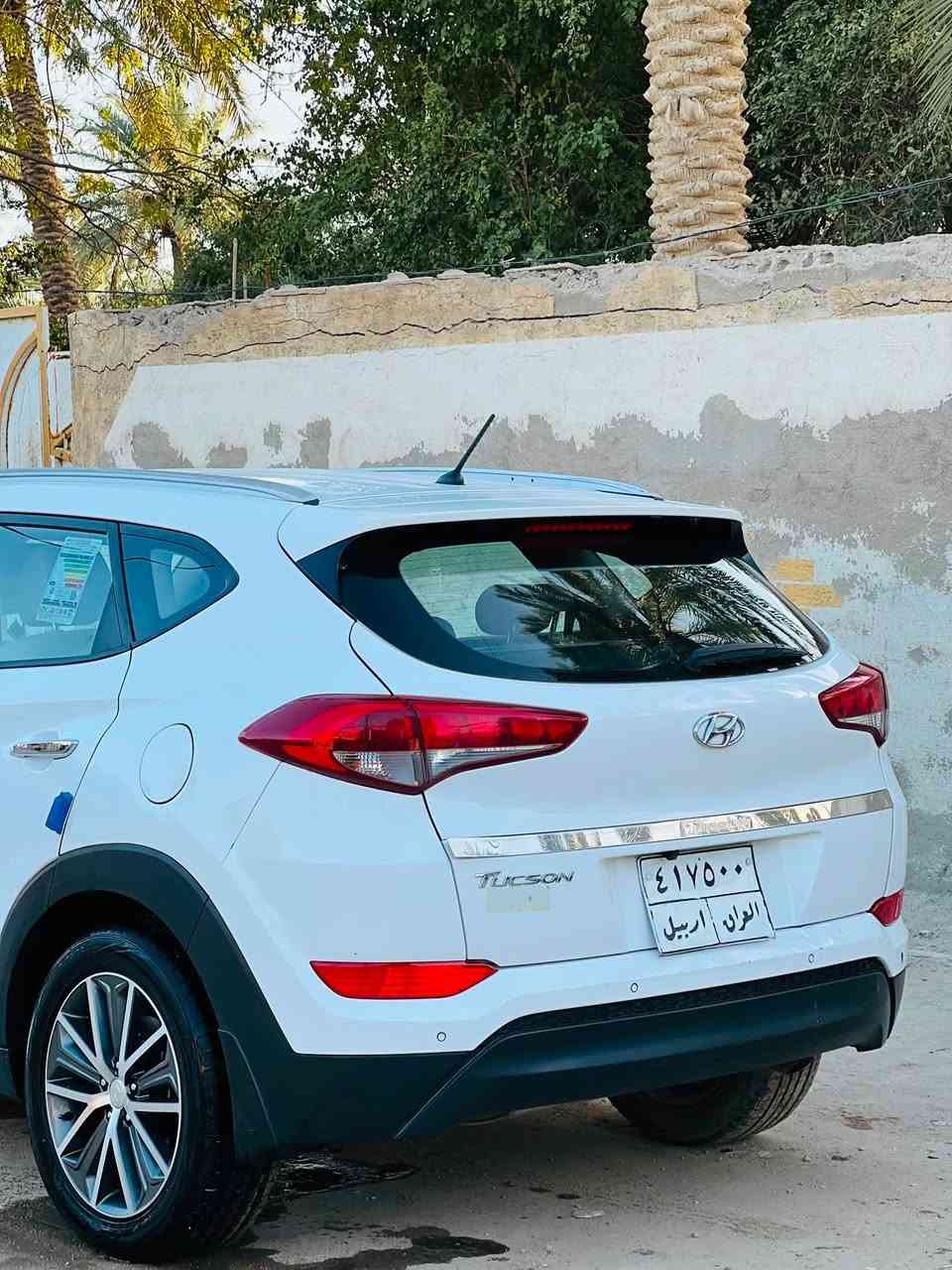 سلام عليكم توكسان مديل 2018 خليجي  مكفوله عده صبغ بل دور مال جاملغ مكينه 2000 بلادي سياره جديده مال جناي بسم شركه وكاله تحويل شركه مضمونه لاتصال ***********
