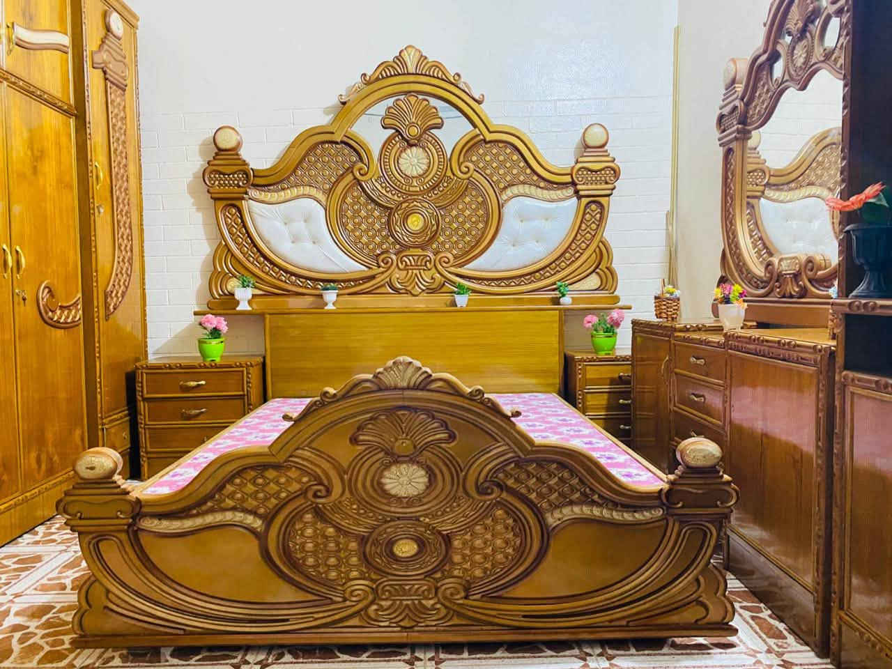 سلام عليكم عندي غرفه نوم مستعمله للبيع صاج عراقي  توجد خدمة توصيل

***********
