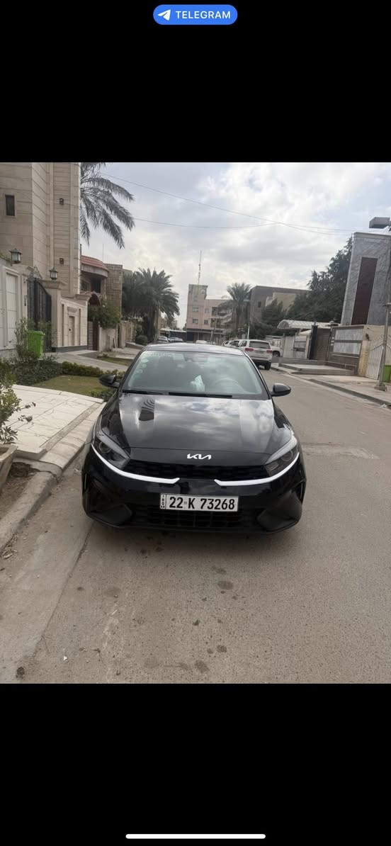 السلام عليكم كيا فورتي مديل ٢٢ماشيه ٤٠الف ميل سياره نضيفه وخير من الله او اقتصاديه سريعه شبابيه والله مو جيف سيارتي اخوان بيها ثلاث قطع ثنين من امريكه او وحده بل جاملغ الخلفي رايدها ب١٤٦ او بيها مجال بسيط اي استفسار اتصلو عله هذا الرقم او اني خادم ***********
