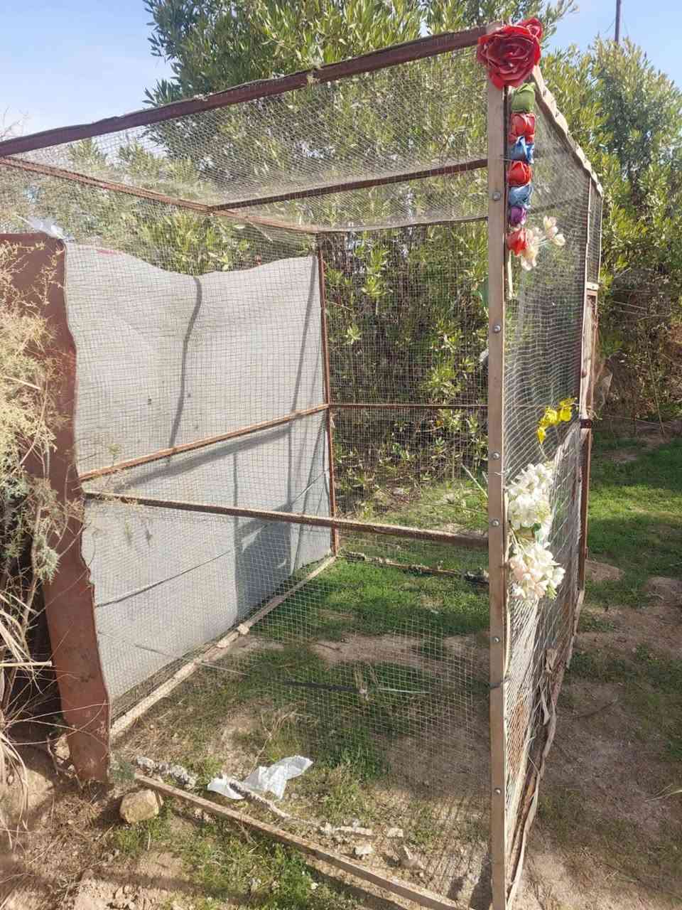 السلام عليكم 
قفص للبيع حديد  
*********** اتصل على الرقم
