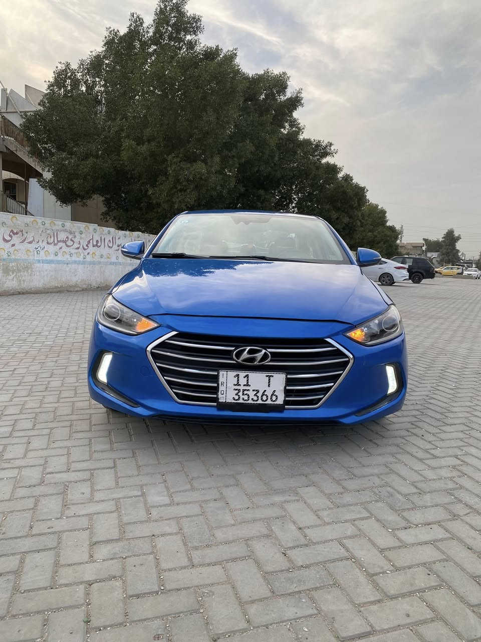 السلام عليكم انترا موديل 2017 بس بنيد صبغ فقط سيارة جاهزة اخر حباية مكينة20000دوش سيارة فول ليميتد ماعدا الفتحة العنوان بغداد مدينة الصدر السعر : 131 وبية مجال 
الرقم :***********
