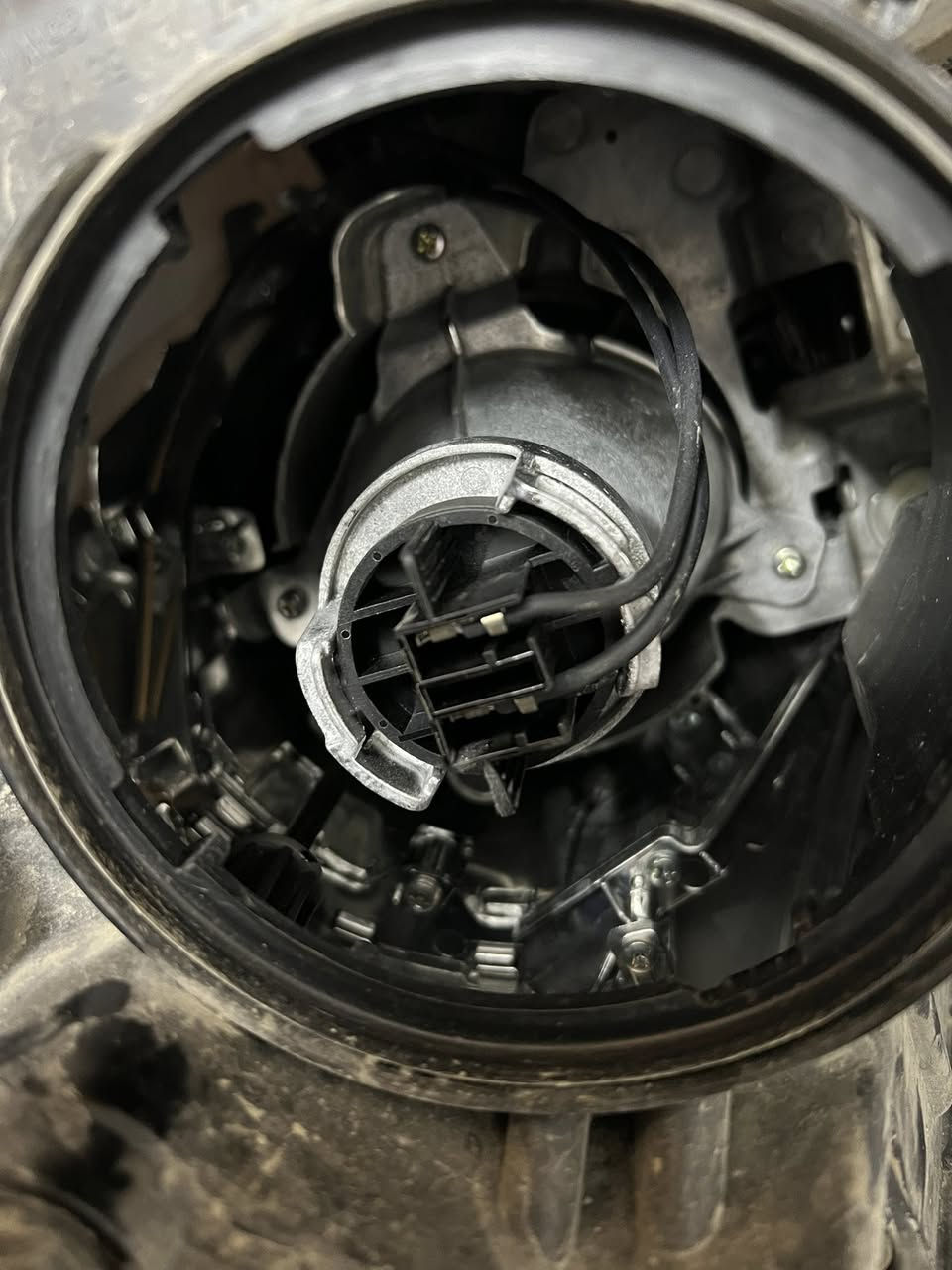 السلام عليكم لايت ازيرا للبيع  السعر 125 زوج مو تك


**إذا كنت صاحب هذا الإعلان وتريد حذفه لأي سبب، رجاءا أرسل رسالة إلى الدعم الفني**