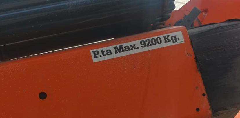 السلام عليكم
كرين pm للبيع مكفول 
حجم 19 
9 طن و 200
3 سلايت 
ريمون كنترول
الاتصال : *********** 
مكاني بغداد
