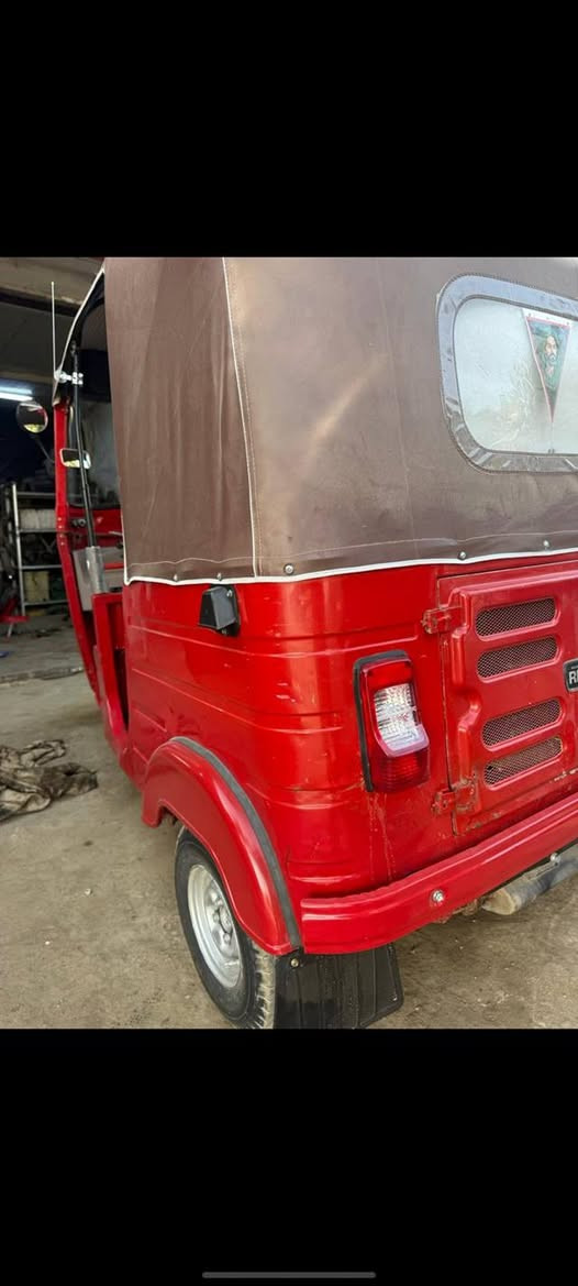 سلام عليكم تكتك موديل 19 شهر ١٢ تكتك معمر دوس بس تكتك خير من الله تجفيت جديد ضمان ما ناقصها شي كبل ل شارع سنويه و رقم هزه جديده كامله من كلشي السعر 6000 مليون قفل المكان ابو غريب رقم *********** بي واتساب ل مو شراي لا يتعبني رحمه ل والديكم
