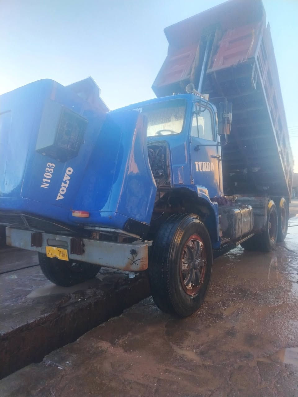 سلام عليكم سياره فالفو مجموعة بلا ديه مكينه خير من الله  كير ٤٪٤ زوجين جدد وزوجين نص عمر مكاني واسط كوت ***********
