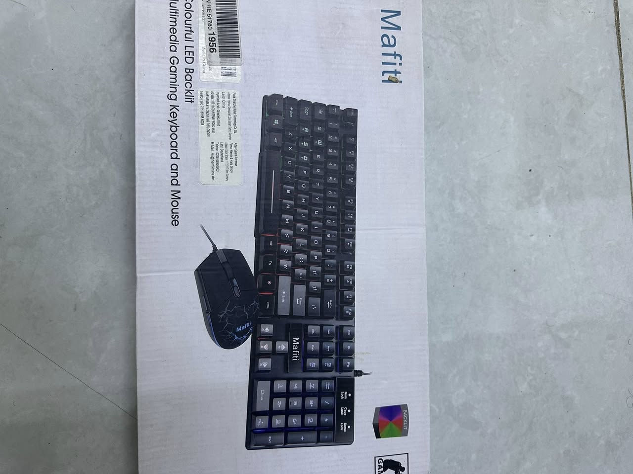 كيبورد اصلي القطعه ب25  مع توصيل بالعافيه اول تم بالخاص (  بعضهم مع الماوس )


**إذا كنت صاحب هذا الإعلان وتريد حذفه لأي سبب، رجاءا أرسل رسالة إلى الدعم الفني**