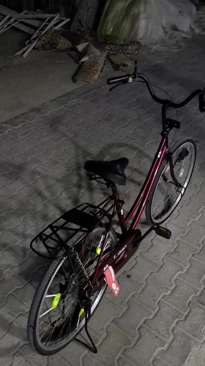 السلام عليكم اخواني هذا بايسكل موديل 2020حاويه  شركة BDعارضه للبيع ومراوس والسعر بالخاص.. 🌓


**إذا كنت صاحب هذا الإعلان وتريد حذفه لأي سبب، رجاءا أرسل رسالة إلى الدعم الفني**