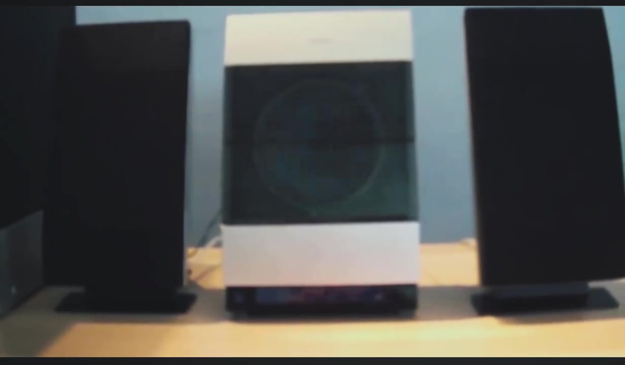 ‏سلام عليكم شباب جهازين2 واحد من شركة 
Pioneer házimozi,M-F10
‏والثاني من شركة سامسونج
‏قيم بما يرضي الله قطعتين بسعر واحد جهاز بدون سماعات دمام ￼￼
‏جهاز الأول شغل وسماتين دمام كامل مع ريمون
 ***********
