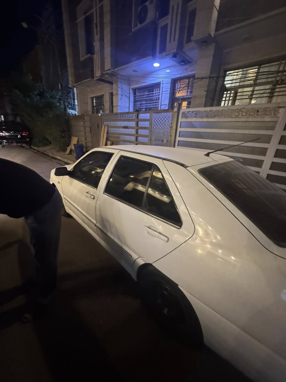 سلام عليكم شيري كوين 2010سياره رقم انكليزي كامله مكلمه مكينه بلاديات رقم خصوصي صدر دبلات مكينه تبريد مكفولات سياره من ناحية الكشر لا دكلب جديده وسياره ماشيه 130الف سعرها 50وبيها مجال عنواني البلديات ***********
