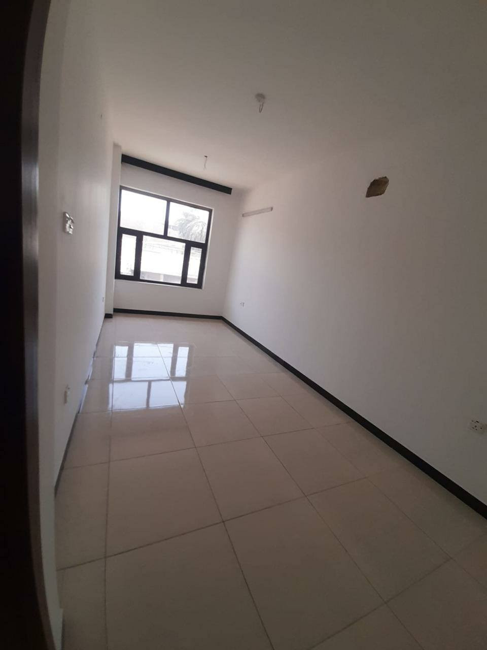 للإيجار بيت مساحه 120م  ثلاث طوابق في الكراده خارج  خمس غرف نوم الإيجار السنوي 30 مليون مع المجال ايجار يرهم  شركات أو عوائل 
***********
