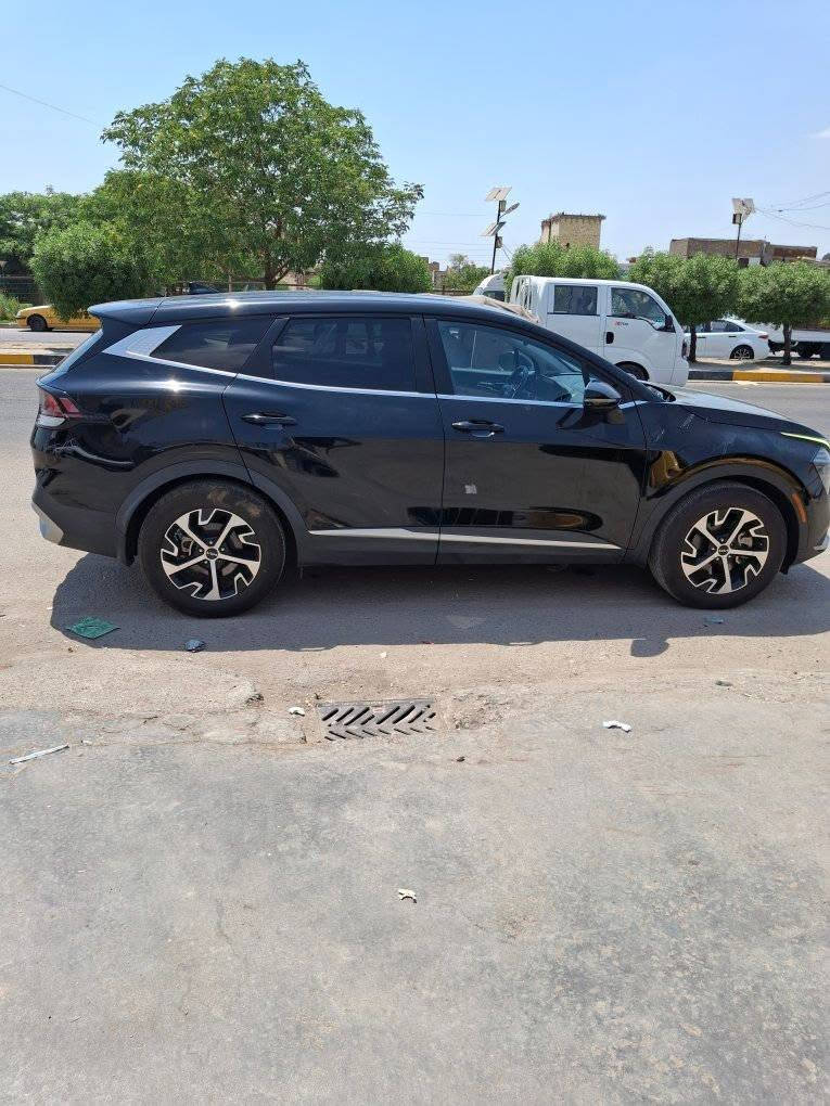 سلام عليكم سبورتج 2024 مواصفات حلوه السياره بدون رقم السعر 165 موبايل ***********
