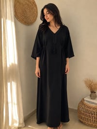 متوفر • ملابس