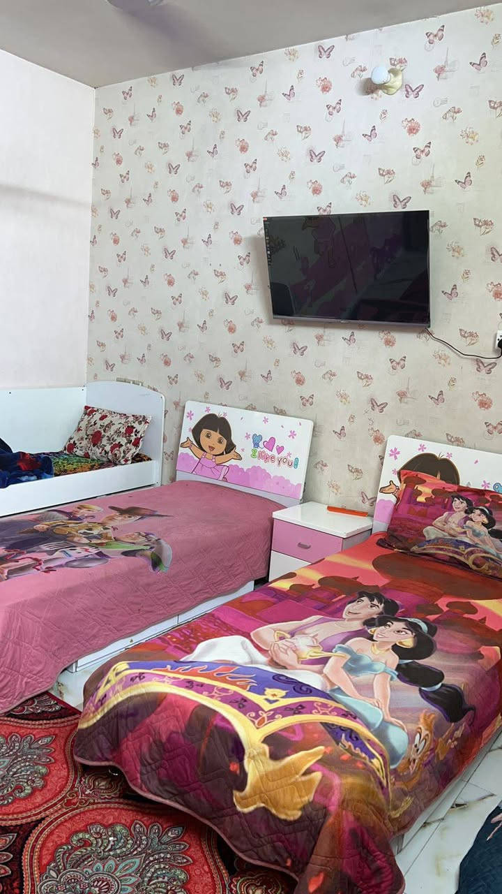 غرفه نوم بناتي
السعر ٢٥٠الف 
مكان الأمين الثانيه 
***********
