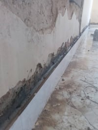 اسطة كافة ترميمات من لبخ وجص وبناء وصب ونجارة سقف صحيات 07722367708