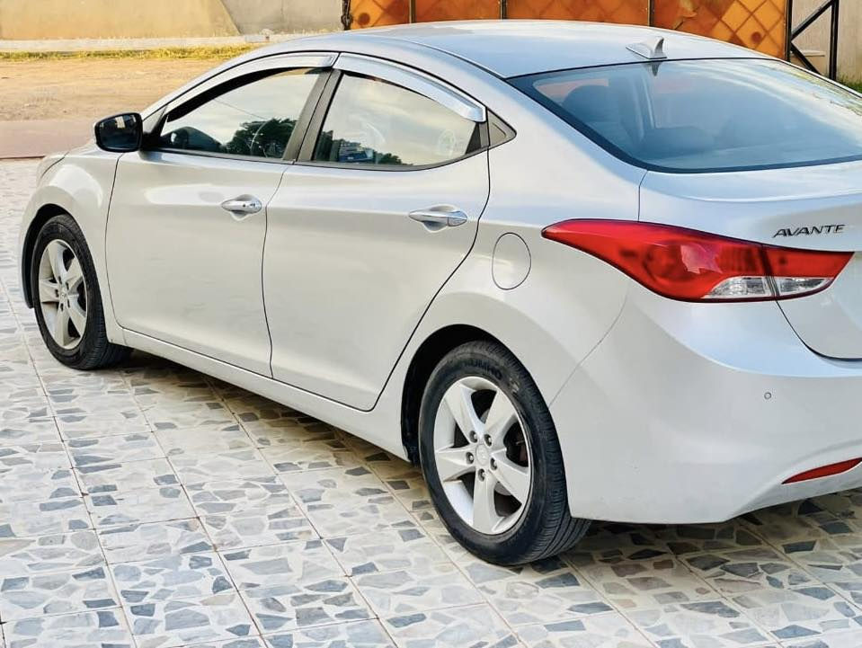 سلام عليكم 
النترة مضلع 14كورية جاهزة مكينة كير حدادية 
تبريد تدفئة شاشة كامرة كشن حار بار
فول سيارة بصمة وبصمة باب 
سيارة جديدة لوك ماشية 134
عنوان بغداد المدينة 
***********
