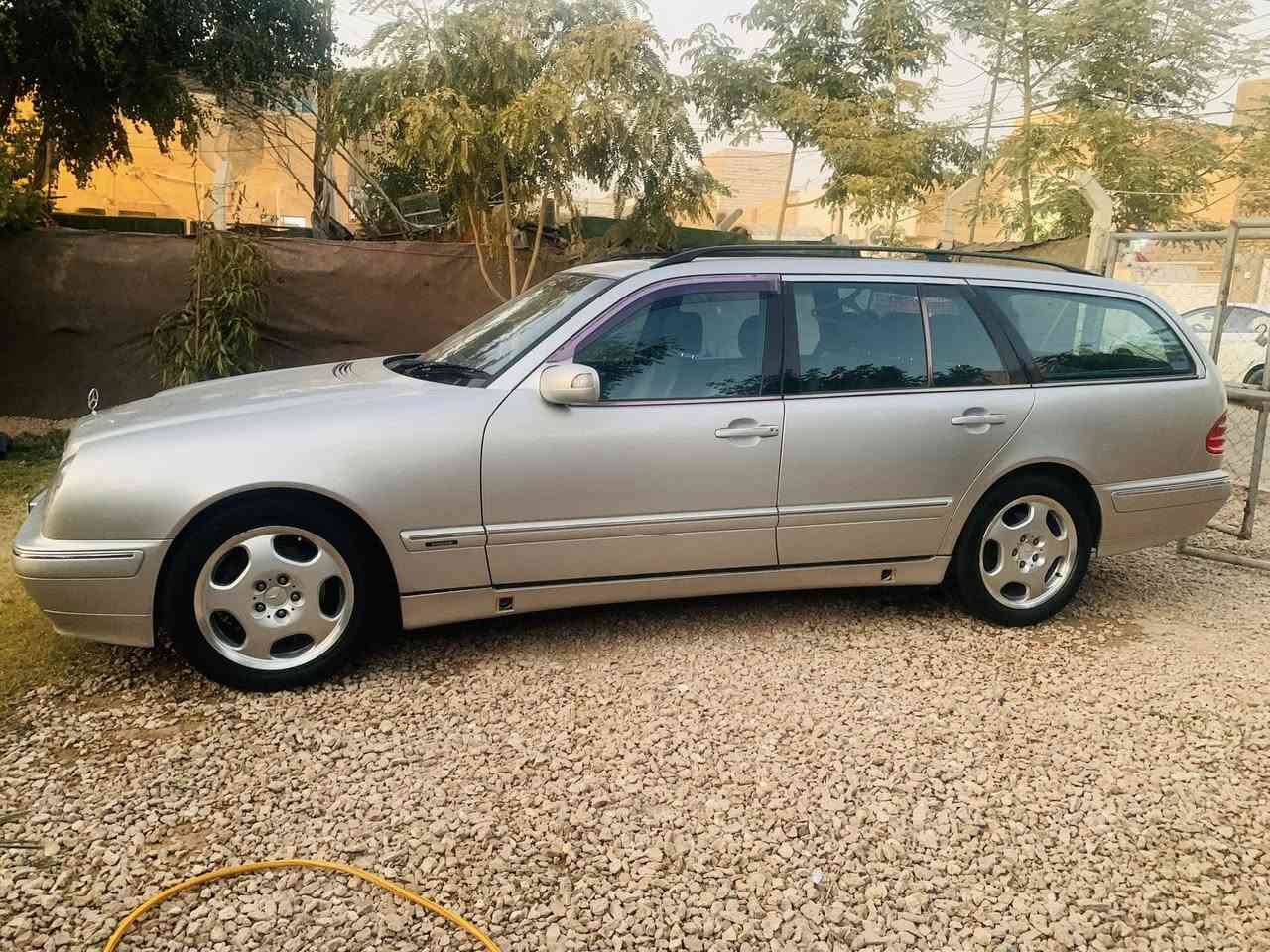 للبيع مارسدس ام عيون W210 430 ستيشن موديل 2001
8 سلندر فول مواصفات افنگارد
 وارد اليابان سيارة بلادية بدون صبغ بدون تبديل بدون تعديل كشنات جلد 
تحكم كشن كهرباء
 مري شفط 
كشنات خزن ميموري
جام اخضر بلادي
 فتحة سلايد روف 
ويل  17 بلادي 
جام اوتوماتيك 
واهل المصلحة يعرفون مواصفات الافنكارد 
رقم سليمانية سنوية بأسمي 
السعر المطلوب 140

‭0777 008 1144‬
***********
