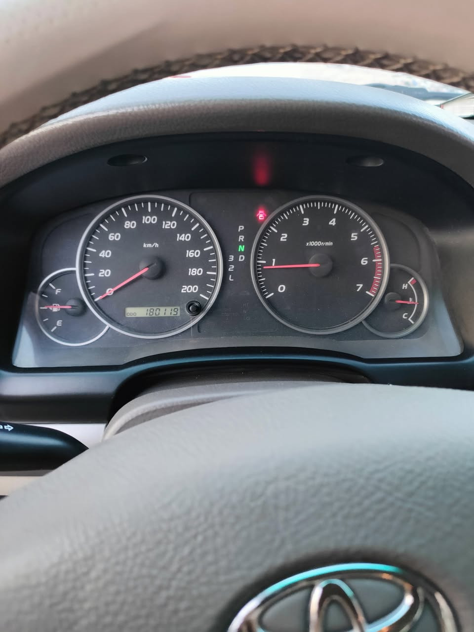 برادو 2009 كفالة ما عدا بارد شبر بالبنيد عدا ذلك كفالة 
بدي وشاصي ولغود و كير ومكينة ما مفتوح 
محرك 4 سلندر  2.7  ماشية 190 الف سنوية منتهية وبأسمي 
السعر 155  مكاني البصرة
للاستفسار: ***********
