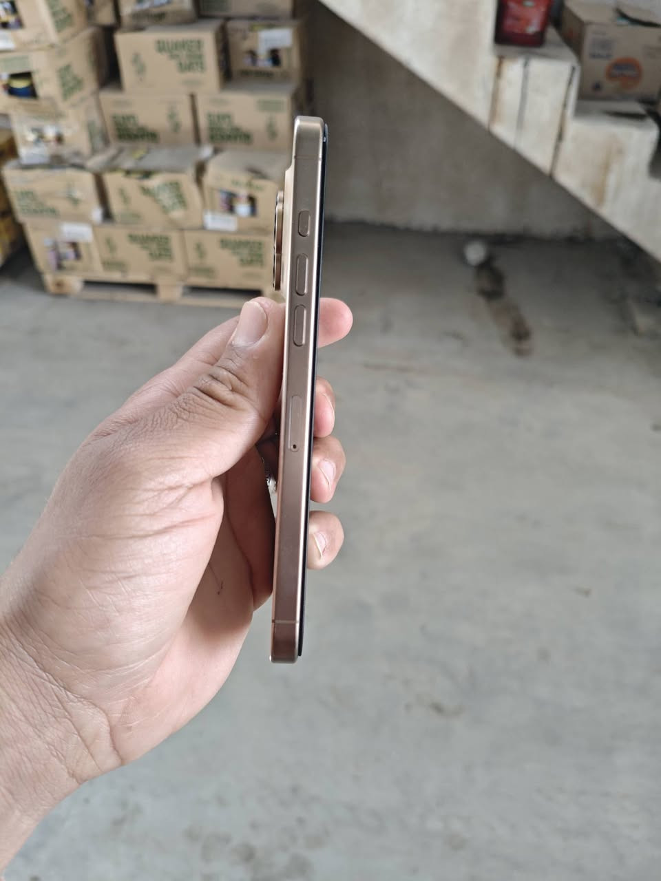 ايفون 16برو ماكس جهاز فووول نظافه ذاكره 256جهاز مبدل شاشه اصليه مال تفصيخ الله شاهد كامل غراضه بطاريه 91جهاز سعره مليون مكان بغداد غزاليه***********موبايل
