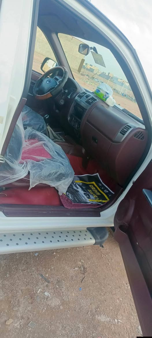 سلام عليكم كريت ويل موديل 2016 مكفوله ماعدا بيها بارد بل الجاملغ الخلفي والباقي على وضع الشركه رقم نجف السعر 87و بيها مجال كير محرك حداديه مكفول و مداور ثاني يوم العنوان  النجف الاشرف ***********
