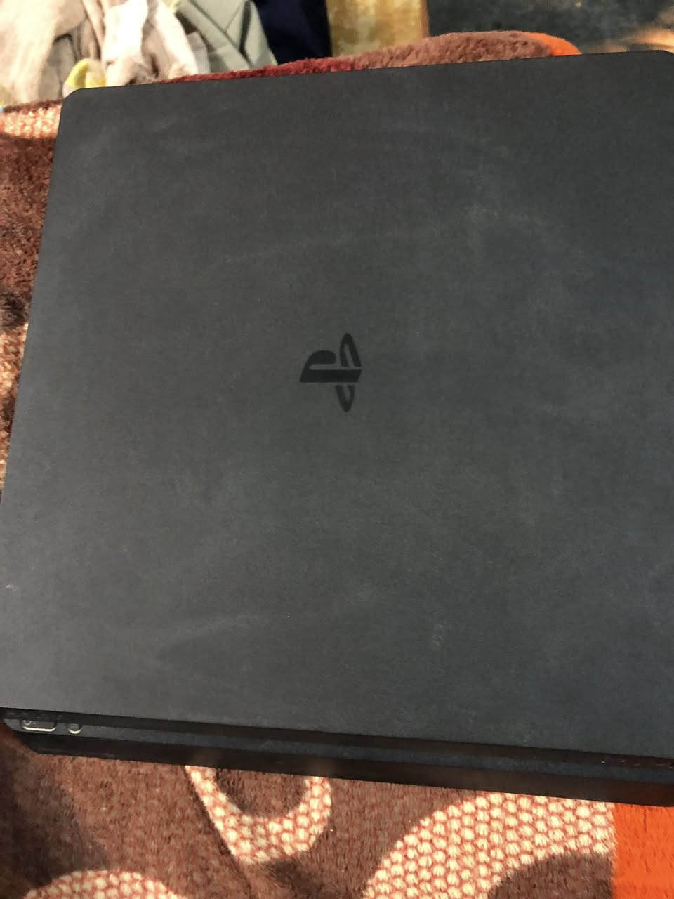 Ps4slim نظام ١١مهكر قرص نظيف لوك ستيكر خالي من عيوب ضمان وين متريد 
ملحقات جوستيك واحد كيبلhdmi كيبل باور سعر٢٦٠بي مجال قليل


**إذا كنت صاحب هذا الإعلان وتريد حذفه لأي سبب، رجاءا أرسل رسالة إلى الدعم الفني**