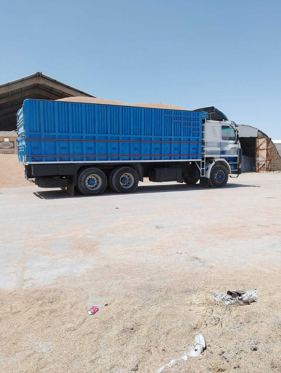 السلام عليكم سكانيه 112ونص للبيع مكاني ناصريه ***********
