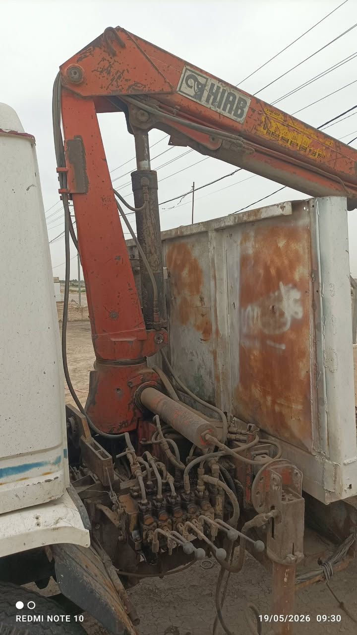 للبيع كرين هياب سبعه طن معه صطحه فلات طول سته متر وربع  للتصال ***********
