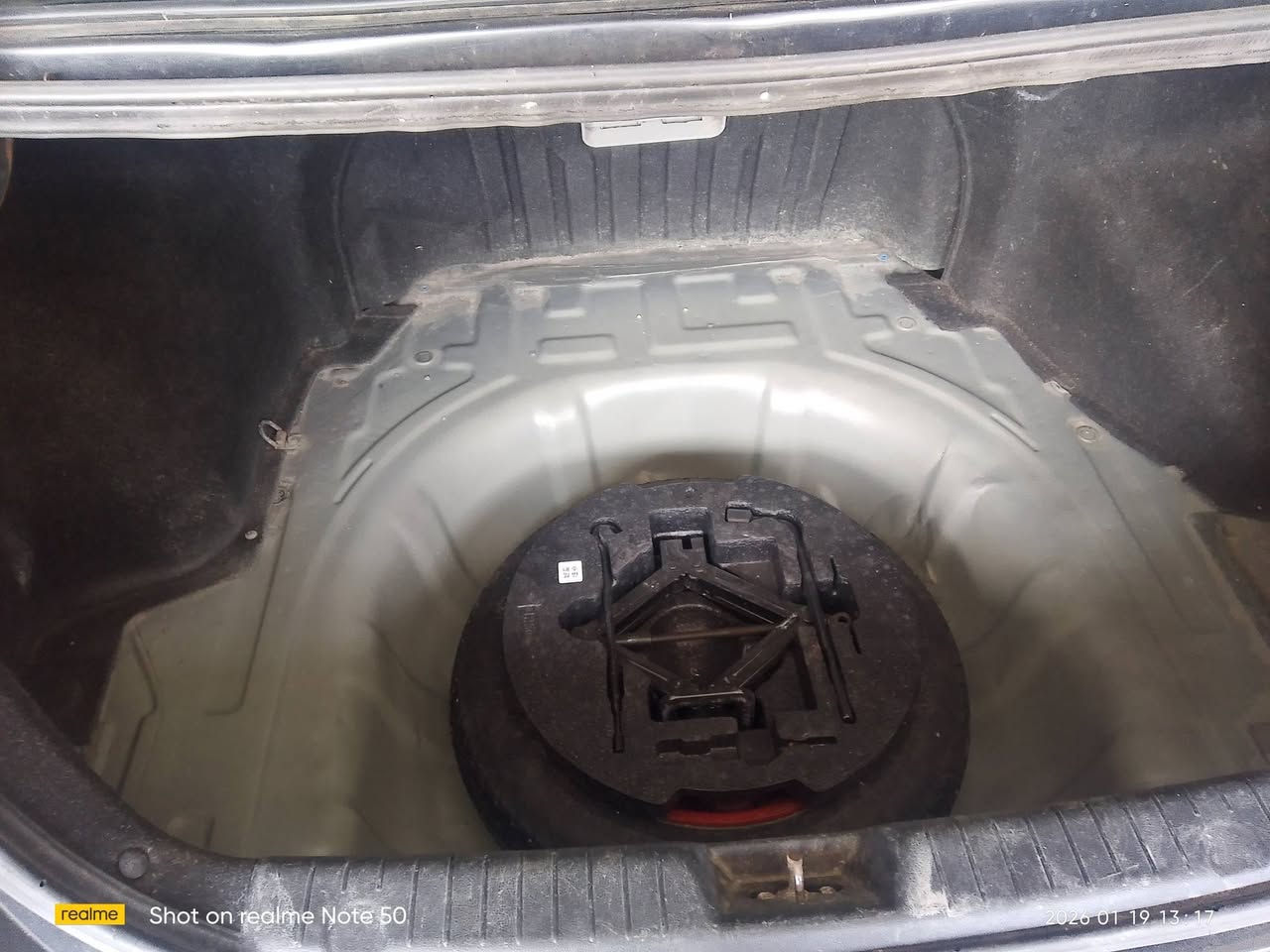 ئاڤانتی 2008 گێڕو مەکینەو تەبریت ساردو گەرم کەڤەر سەقف هەموی بەشەرت 147هەزارڕۆشتوە دوسوچی لەگەڵە بەسمەشی بۆکراوە شوێن کەلار ***********
