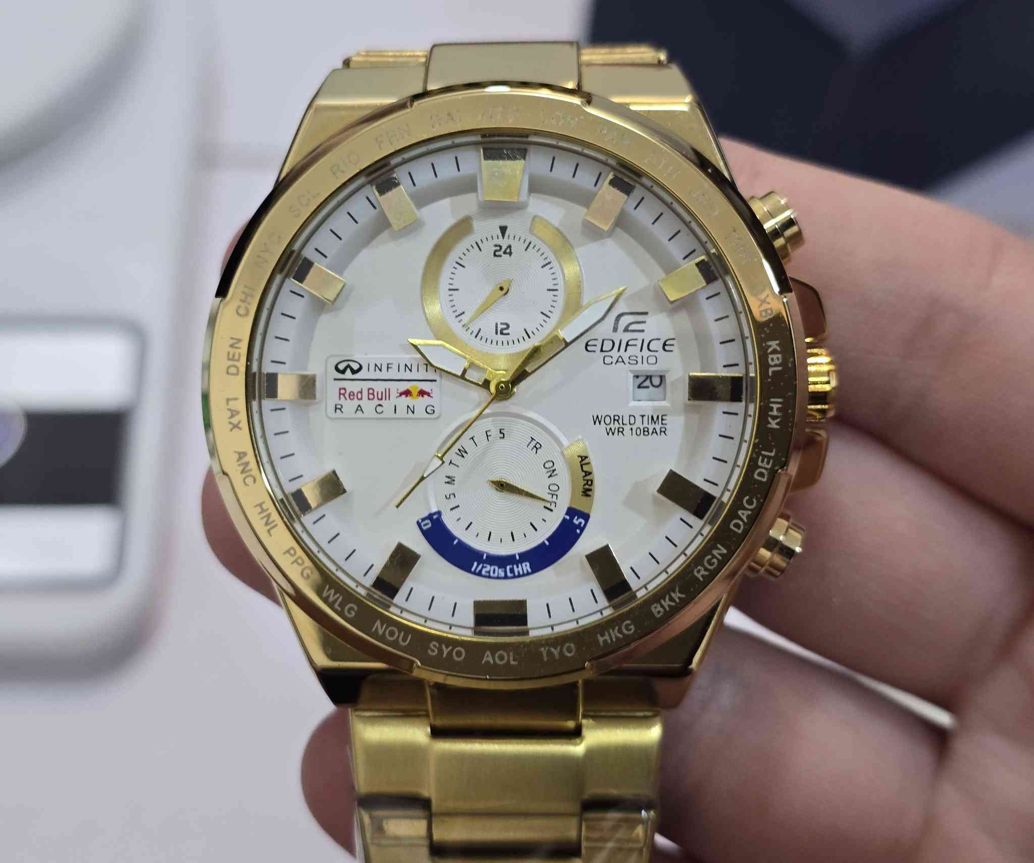 ساعة ماركة......... 
سناتر كله شغال نضام ستوب وج رياضي
 وزن ثقيل لون مينا مميز تاريخ أيام الشهر 
ماكنة ماطور حركة أوتوماتيكية يابانيه كامل ختومات
 اميال لامنوس كامل ملحقاته(تفاصيل داخل فيديو)
السعر عل اول تم 30 ألف مع التوصيل فقط(السعر ثابت)


**إذا كنت صاحب هذا الإعلان وتريد حذفه لأي سبب، رجاءا أرسل رسالة إلى الدعم الفني**