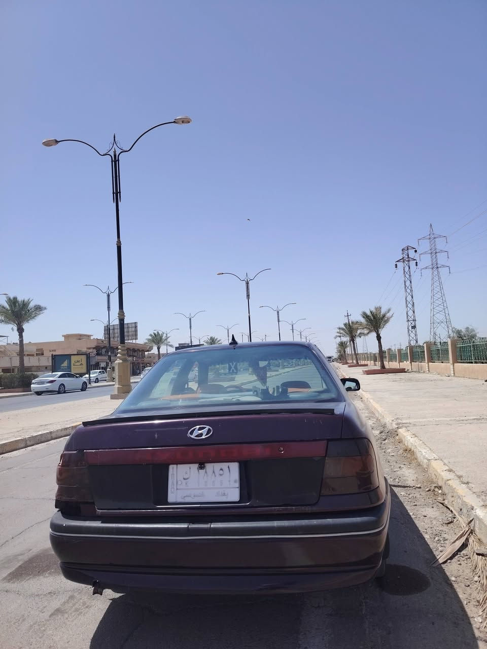 النترا موديل (93) كير عادي رقم بغداد باسمي مشروع وطني تبريد شغال ثلج شرط كير محرك بل شرط لا بخار ولا تنقيص الكهربائيات شغاله كلها مابيها اي نقص شواصي لا خياس ولا كص  صدر امامي خلفي جديد فقط تايرات نص عمر مكانها تكريت عوينات (26) وبيها مجال للطيبين  ( ***********)
